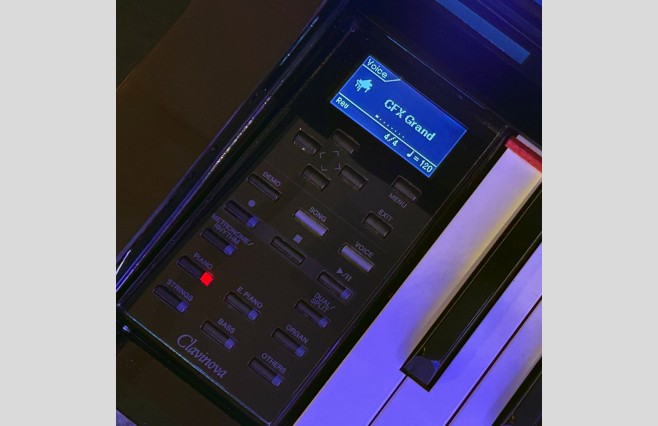 Used Yamaha CLP575 Polished Ebony Digital Piano Complete Package (SN:BCUM01001) - Image 6